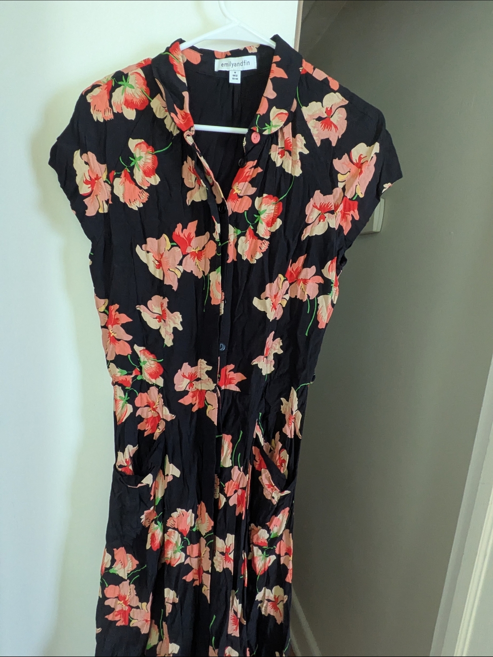 Rare Emily And Fin Size M, Black Floral Button-Front Dress